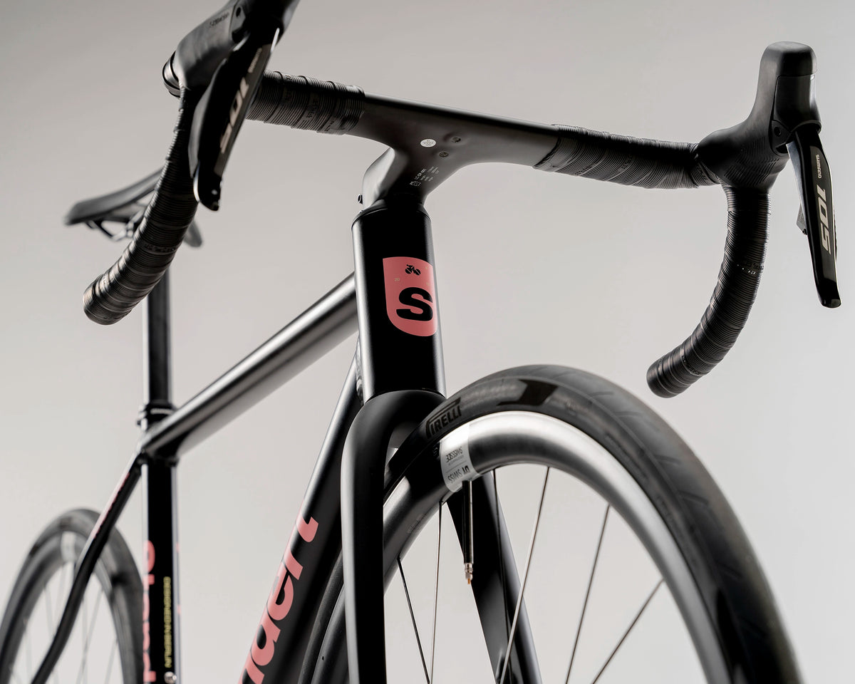 Kreissäge | Fly Black | Shimano 105 Di2 | DT Swiss A1800